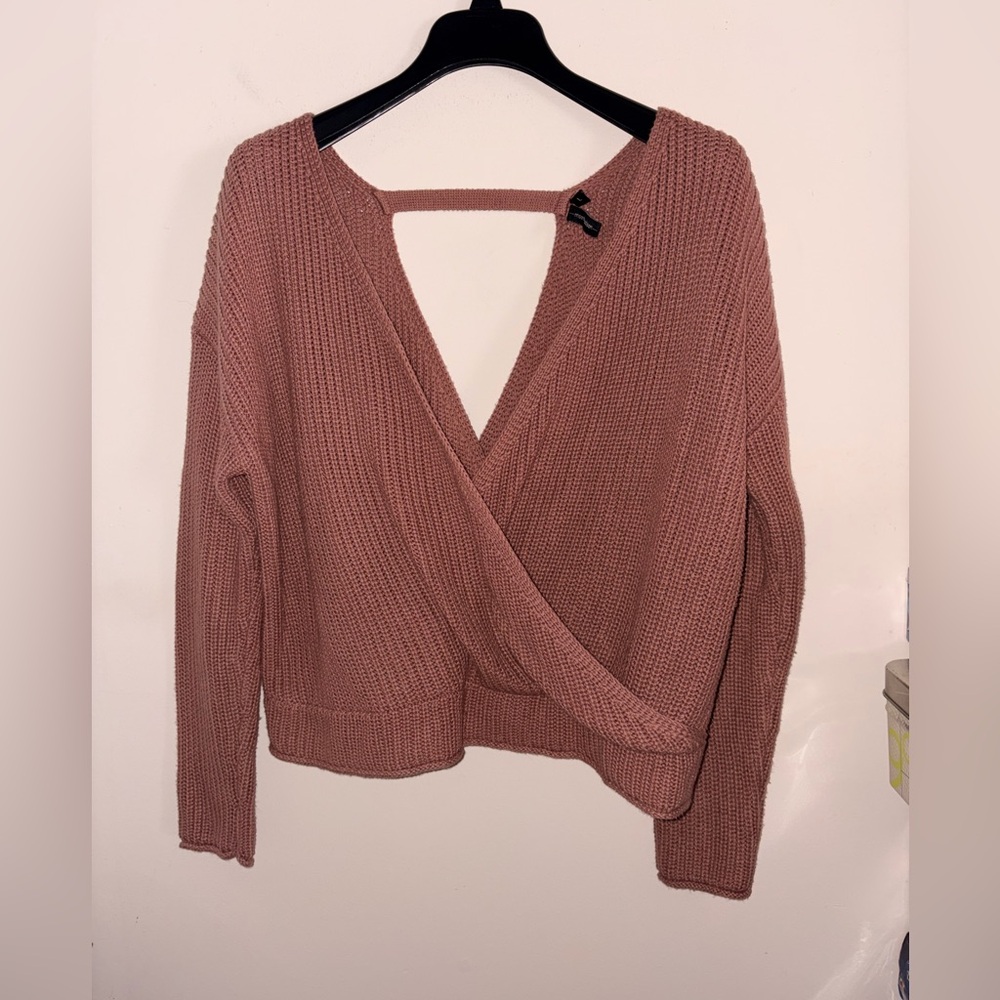 Moon & Madison size L wrap sweater